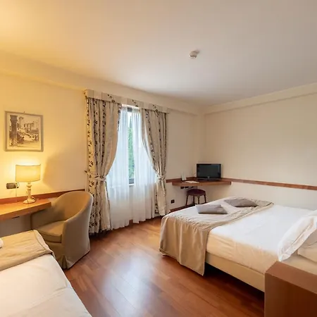 Valle Di & Hotell Assisi