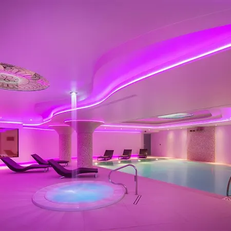 Valle Di & Hotell