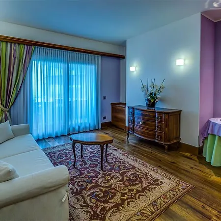 Valle Di & Hotell Assisi