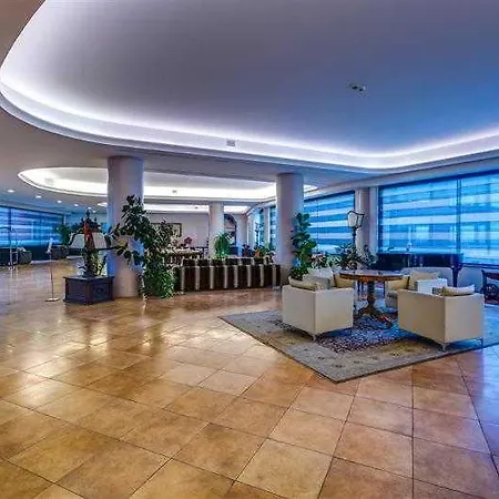 Valle Di & Hotell 4*