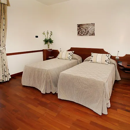 Hotell Valle Di & Assisi