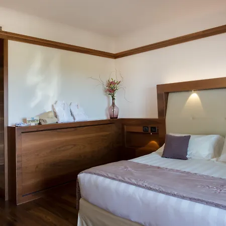 Valle Di & Hotell