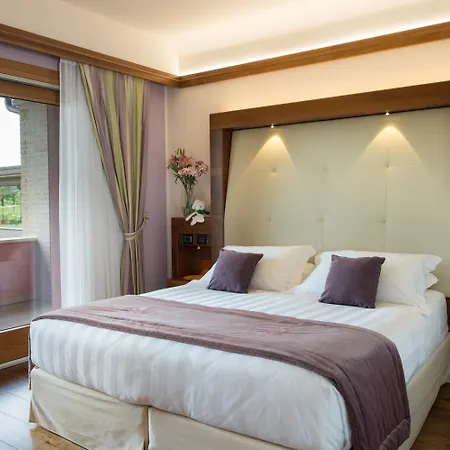 Valle Di & Hotell Assisi