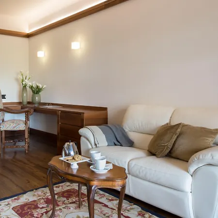 Valle Di & Hotell